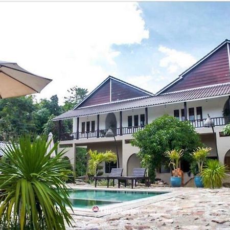 Boreirum Thmorda Hotel Resort Kampot Ngoại thất bức ảnh